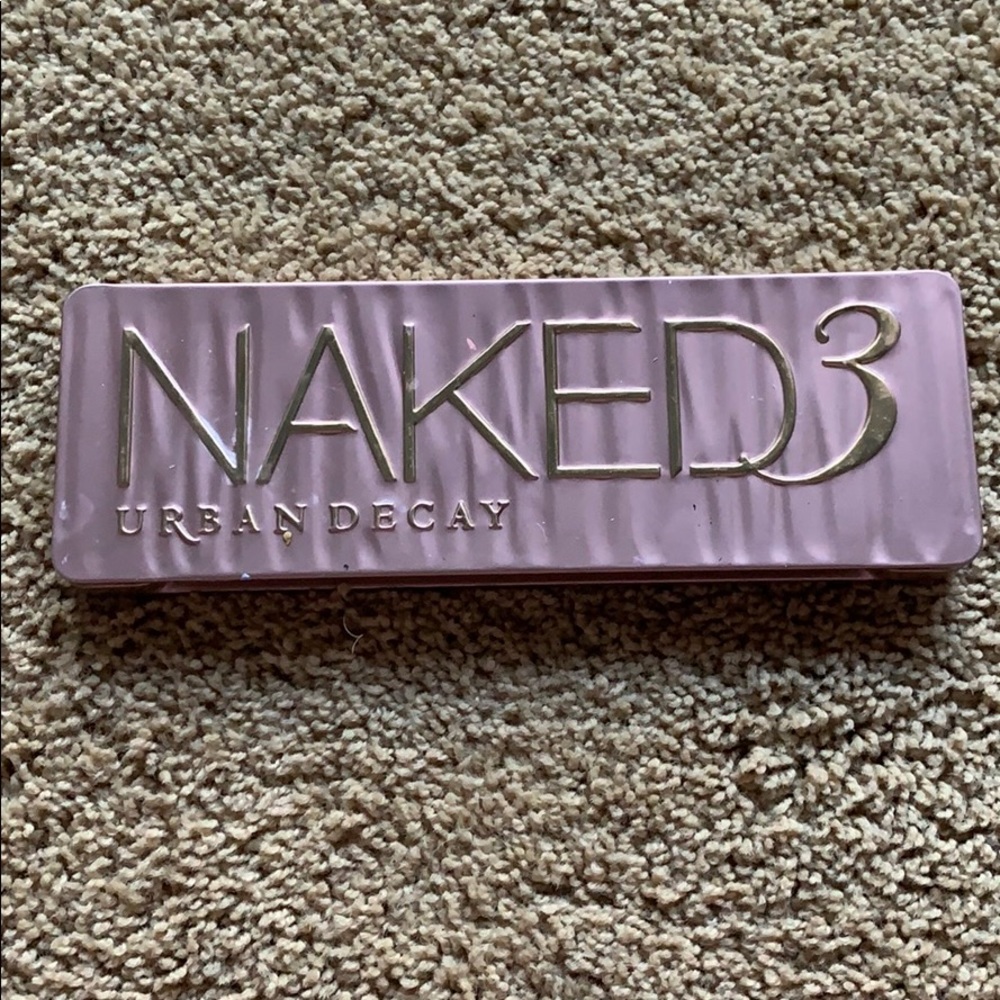 naked 3 urban decay eyeshadow pallete